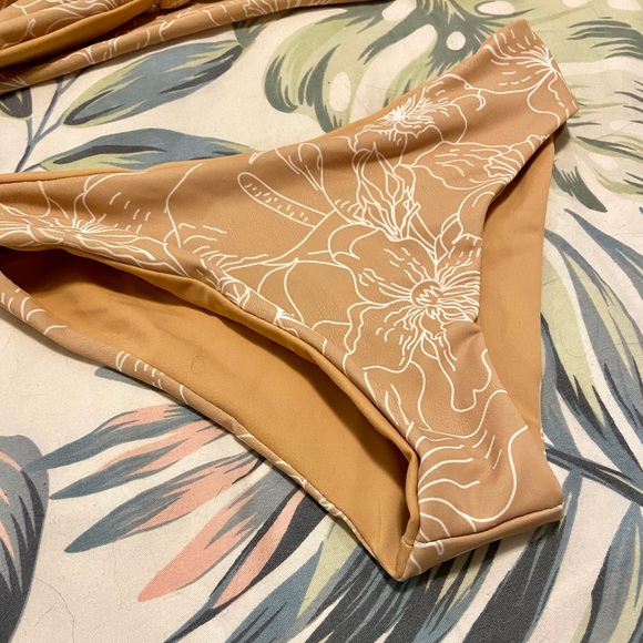 Effortless Swim - Bikini Set - Picture 9 of 10